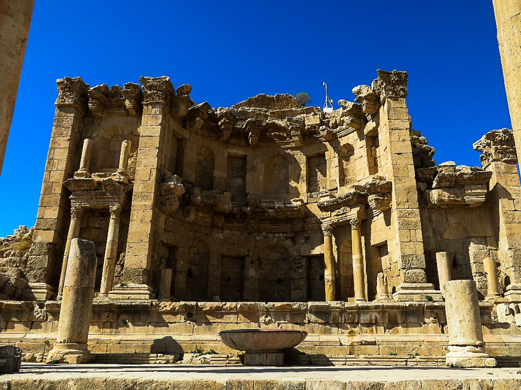 Фонтан Нимф